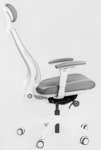 Ортопедическое кресло Falto Trium Белое
